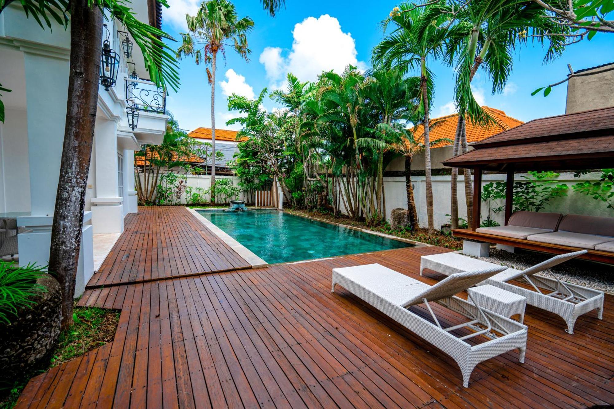 Kencana * Seminyak (Bali)